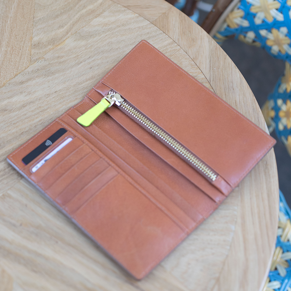 portefeuille en cuir marron balsa